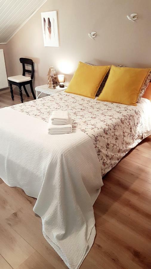 La Taniere Douce Bed & Breakfast Soulaucourt-sur-Mouzon Eksteriør bilde